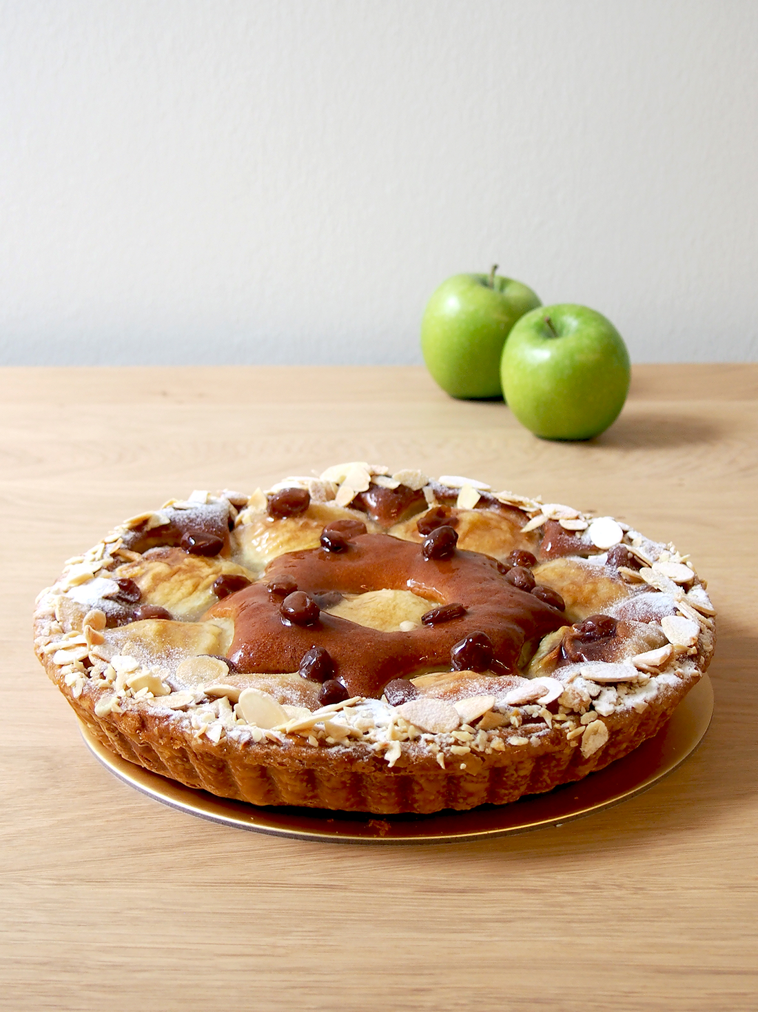 Apple Frangipane and Raisin Pie